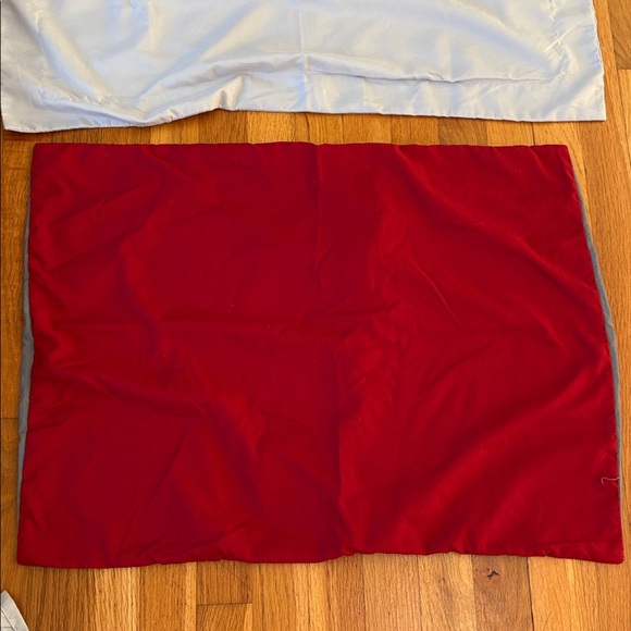 Red and gray queen bedding - Picture 3 of 11